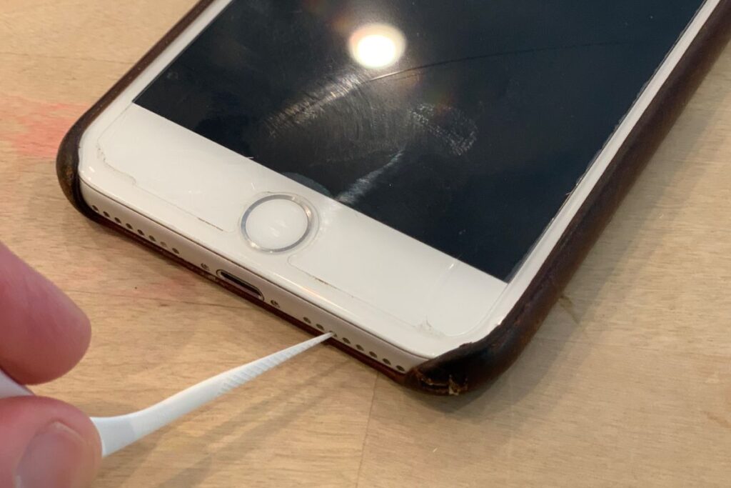 speaker dust cleaning sound